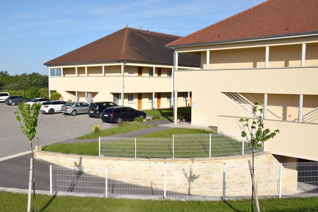 فندق Logis Des Sources Creney-pres-Troyes المظهر الخارجي الصورة