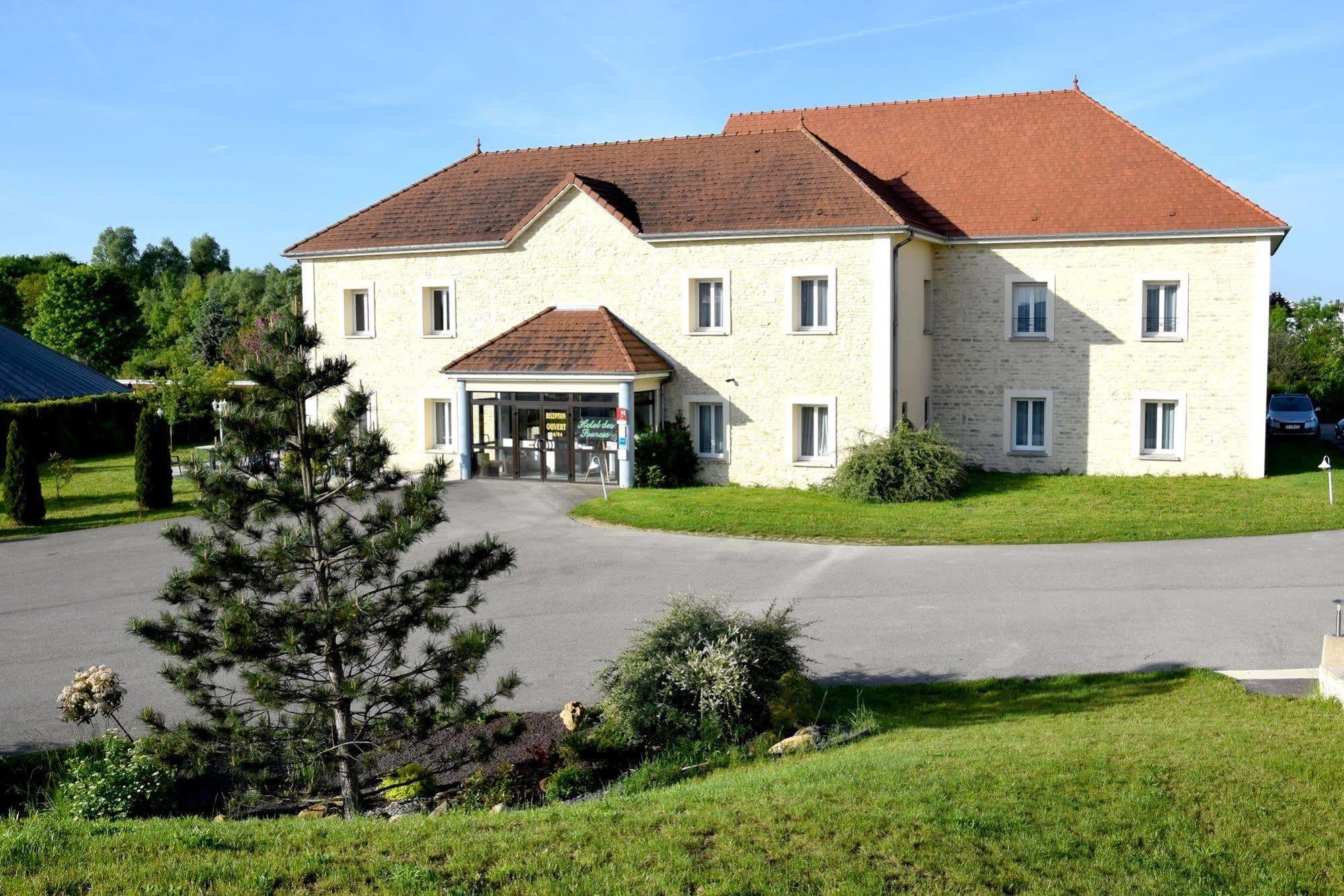 فندق Logis Des Sources Creney-pres-Troyes المظهر الخارجي الصورة